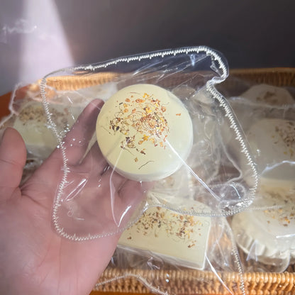 Handmade Osmanthus Honey Mochi Squishy Toy - Soft Stress Relief ASMR Toy Osmanthus Daifuku (~115g)