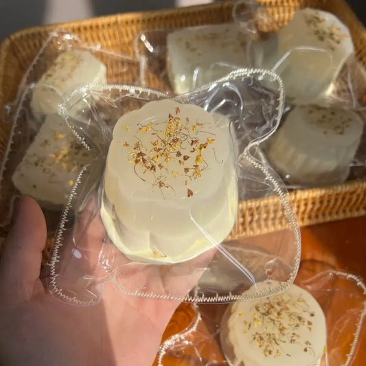 
Handmade Osmanthus Honey Mochi Squishy Toy - Soft Stress Relief ASMR Toy Osmanthus Large Pudding (~195g)