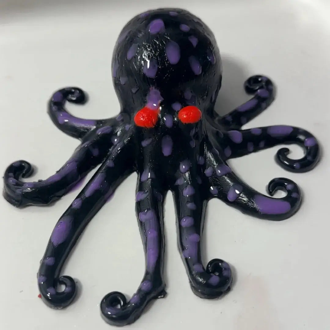 Handmade Halloween Realistic Bleeding Heart & Brain Silicone Stress Relief Toy Purple-Ringed Black Octopus