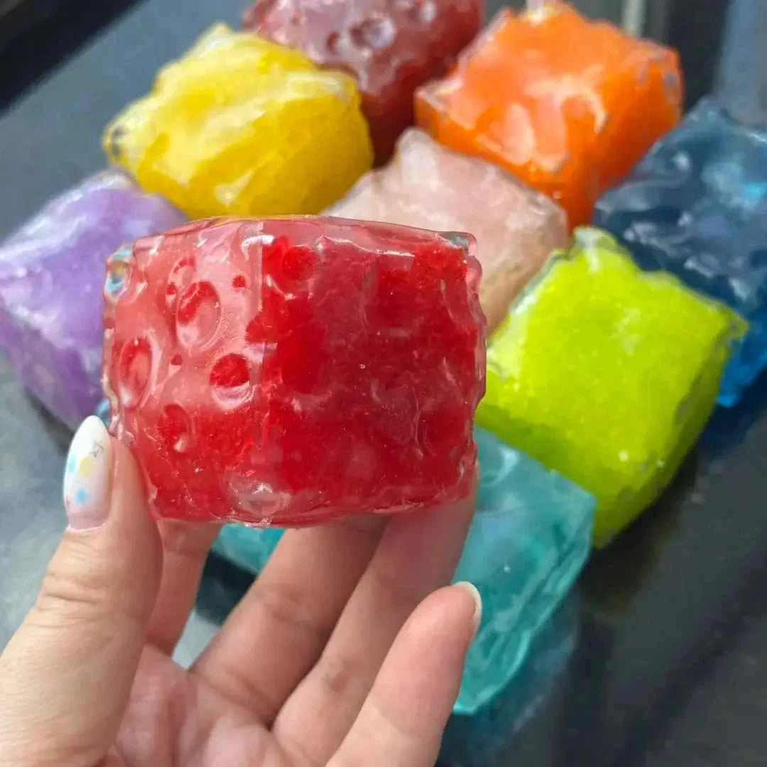 Kolory, konsystencje i chwile z gniotkami LoveSquishy