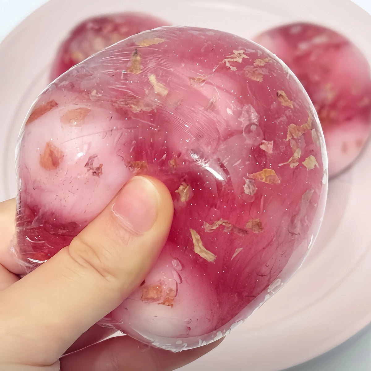 Crunchy Crust Fruit Ice Bread Squishy – Sweet Rose Wine Mochi Squishy