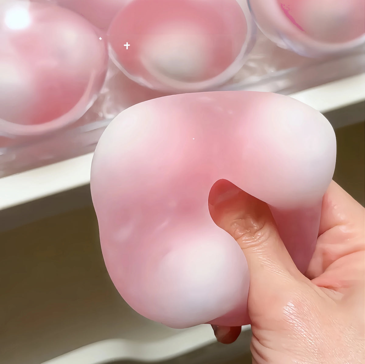 Crunchy Candy-Shell Lava Squishy Ball – White Peach Candy-Shell Squishy