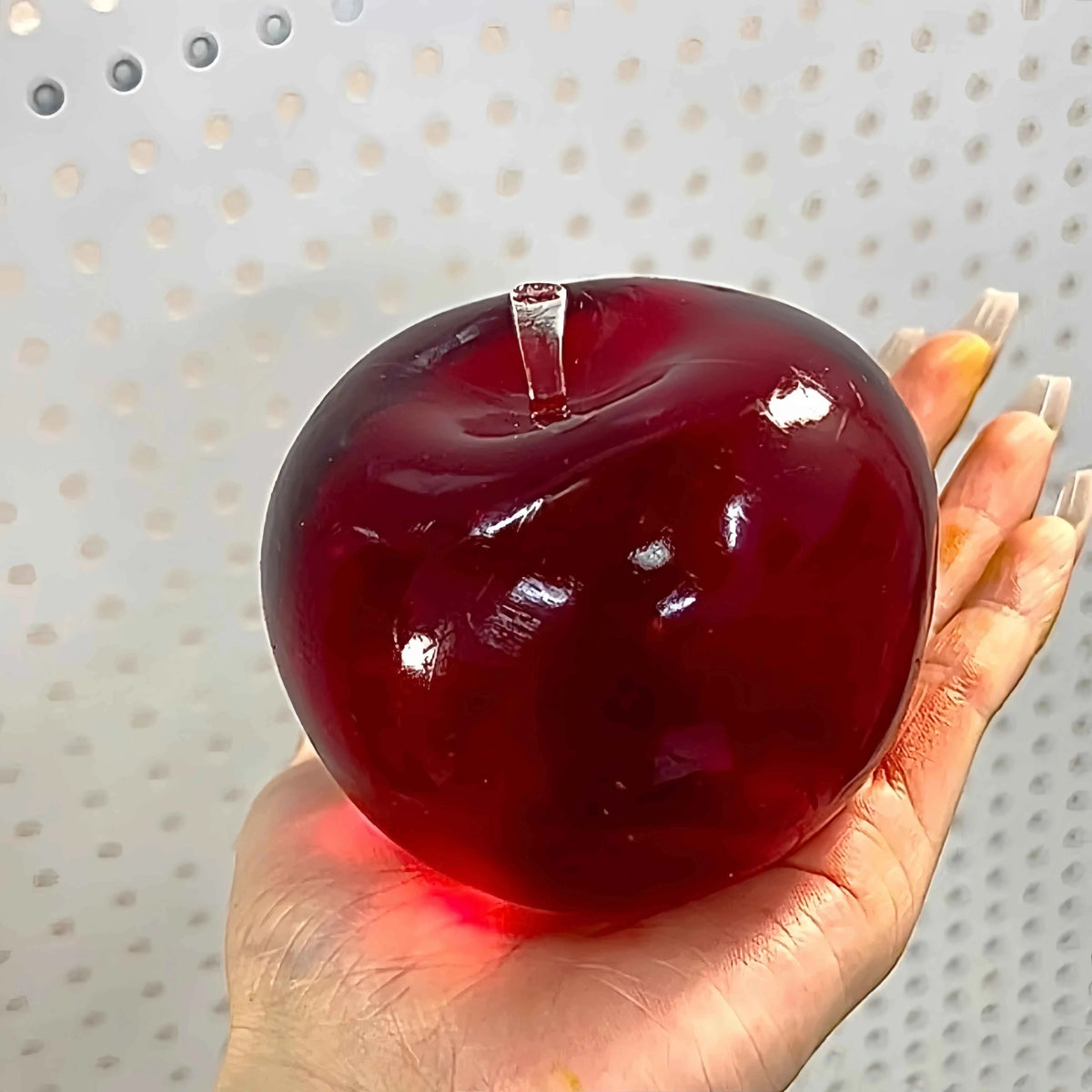 [CHIBOKI]The Crystal Apple – A Satisfying Squeeze for Every Mood
